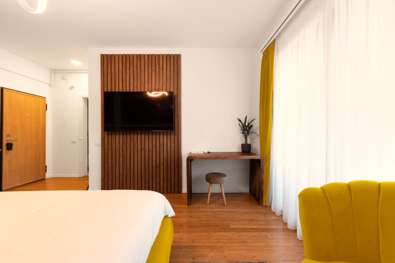 Pitesti Residence Bagian luar foto