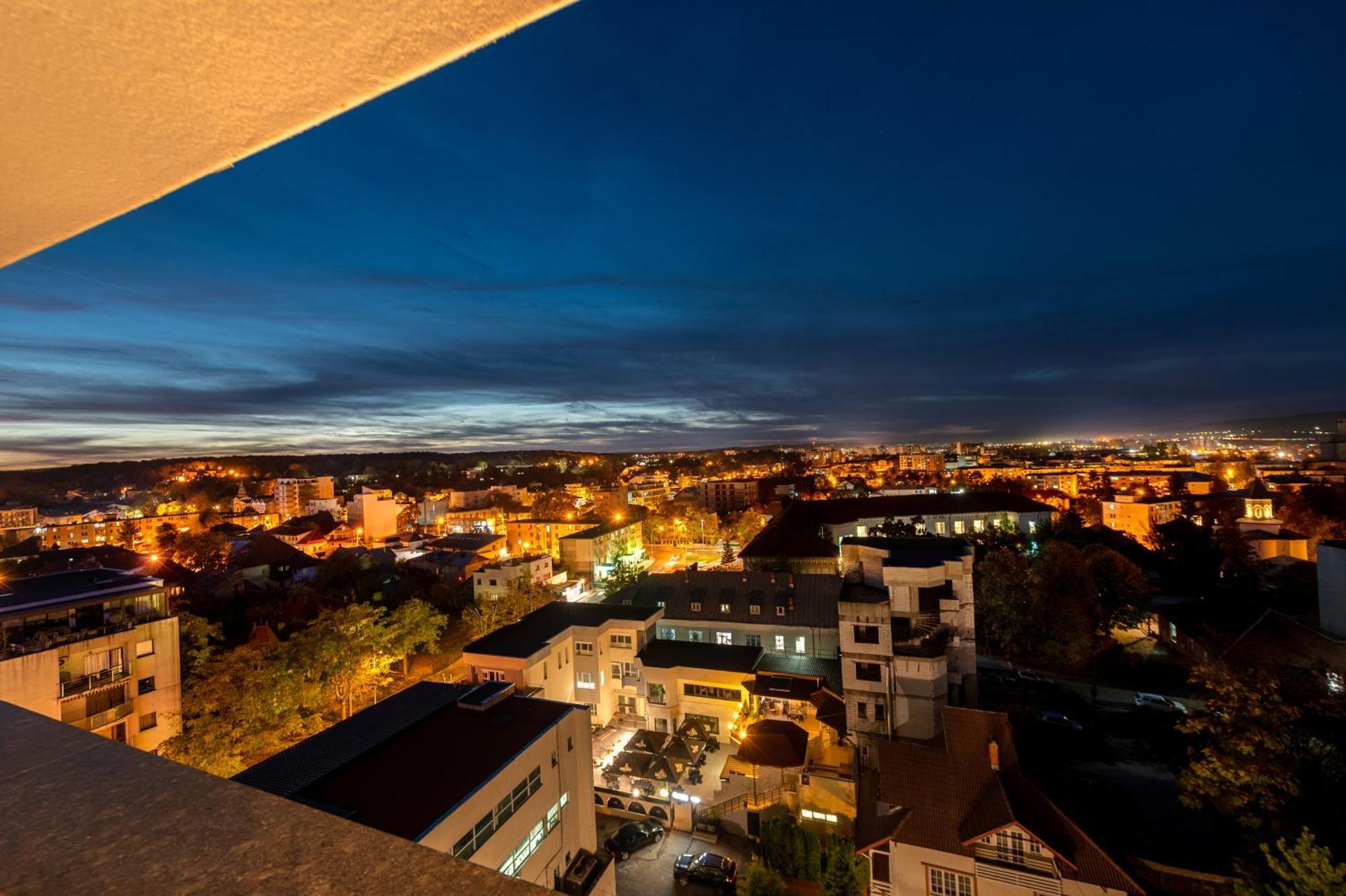 Pitesti Residence Bagian luar foto